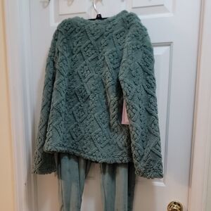 Cozy Green Textured Sweater